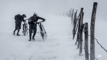 CYCLING IN THE SNOW*STORM